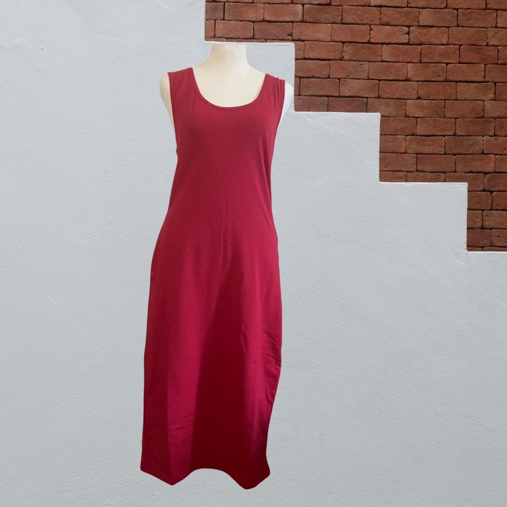 Scoop neck dress